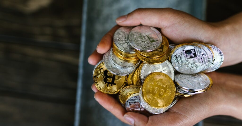 Analysis: Crypto Markets Today: Altcoins Remain Subdued, MON Surges on Upbit Listing